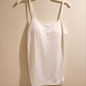 Uniqlo AIRism NEW Bra Camisole Size M 35-37" Bust WHITE